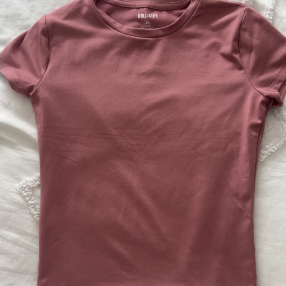 Hollister Women's Pink Rose Short Sleeve Tee